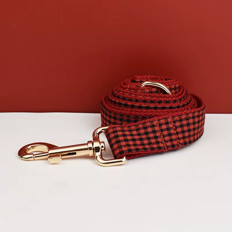 New Arrival Customized Designer Logo Gray Lattice on Soft Cotton Dog Collar Leashes Harness Poo Bag Holder Bow Set Grid04